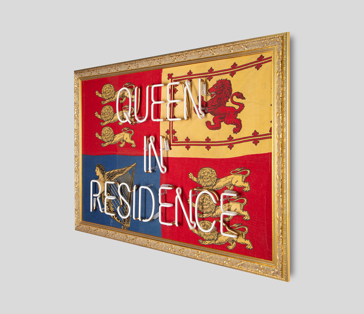 Queen In Residence - Pink Neon