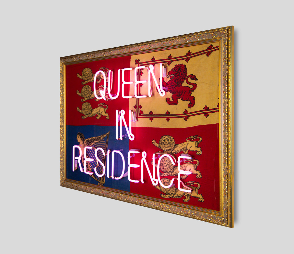 Queen In Residence - Pink Neon