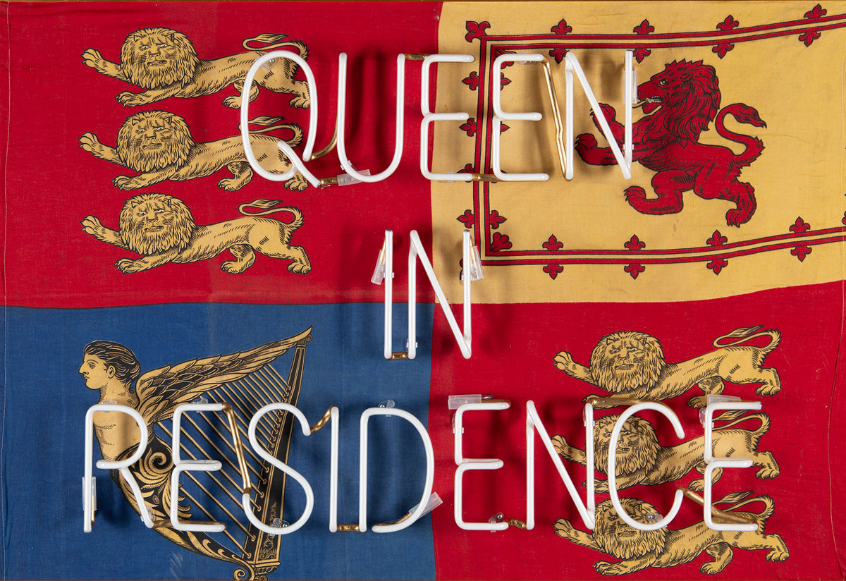 Queen In Residence - Pink Neon
