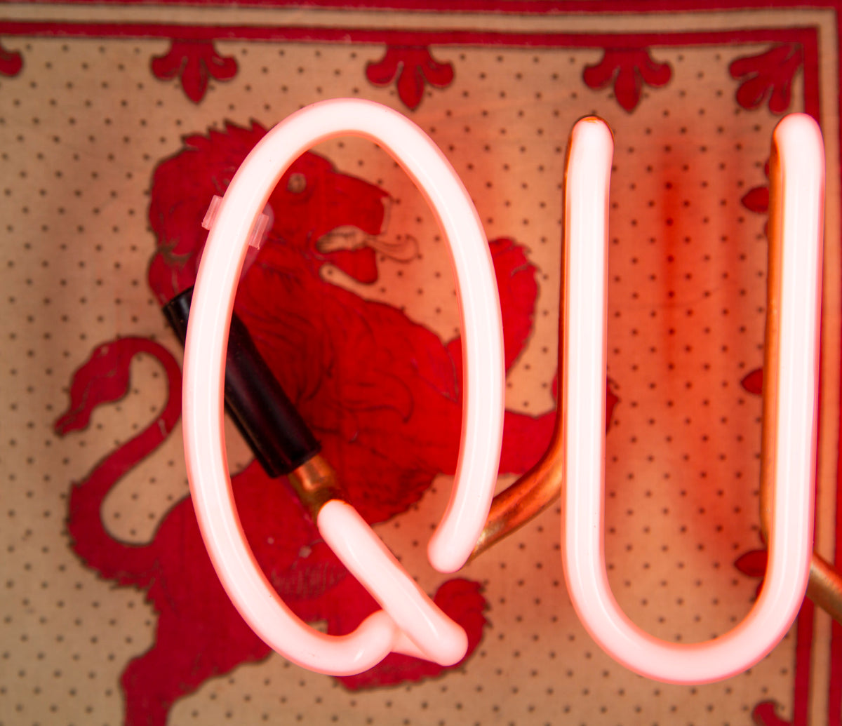 Queen In Residence - Red Neon