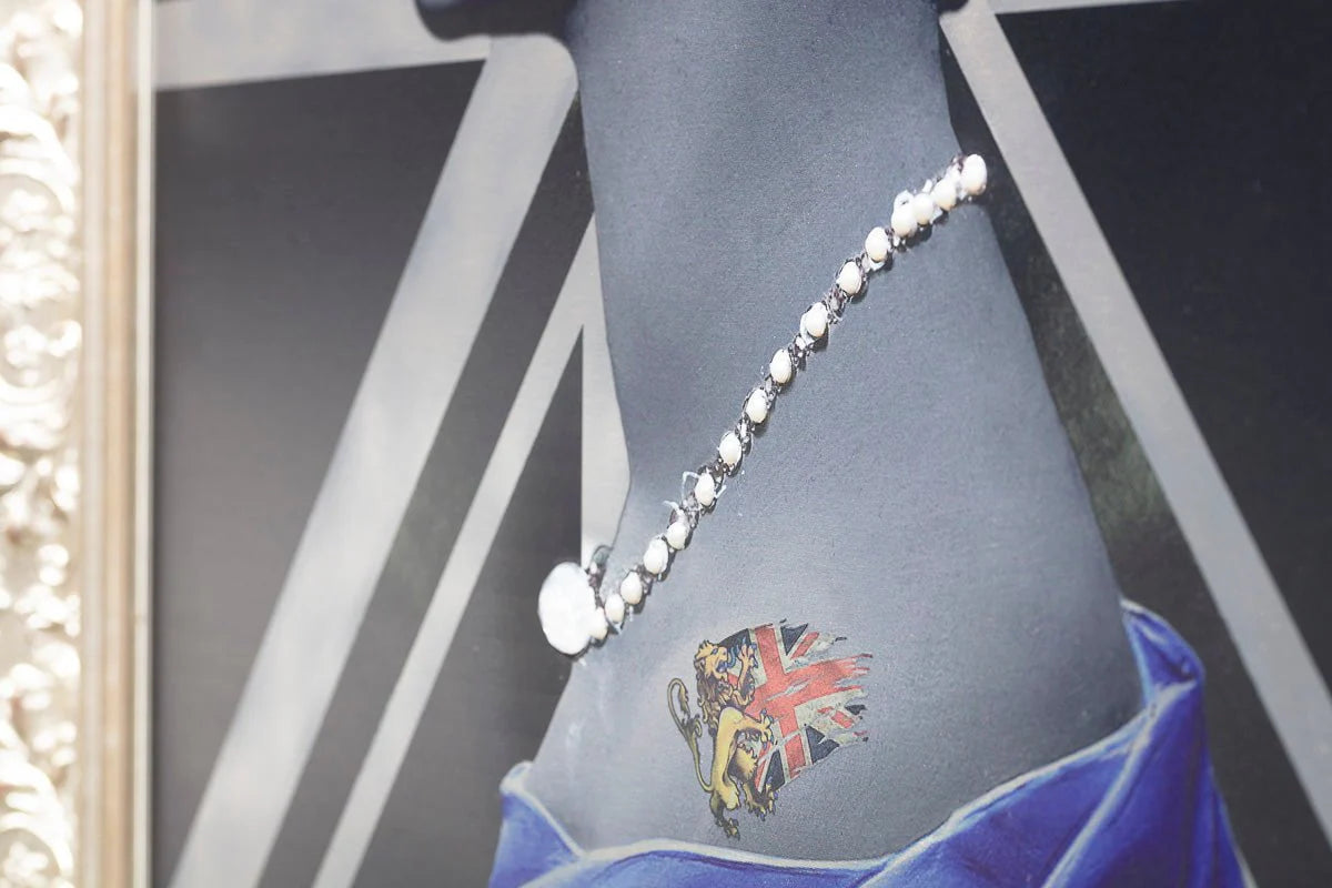 Queen Print - Black/Silver